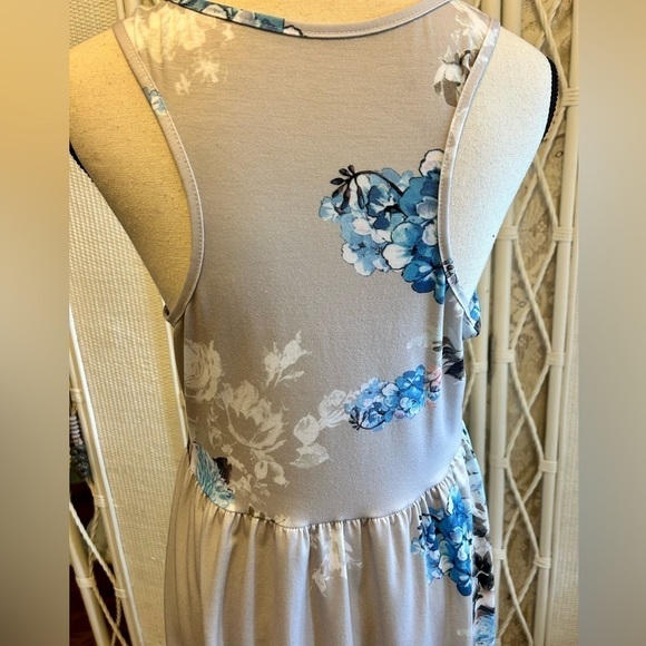 Maxi Dress Grey with Blue Pink White Flowers Round Neck Pockets size Large - Picture 11 of 16
